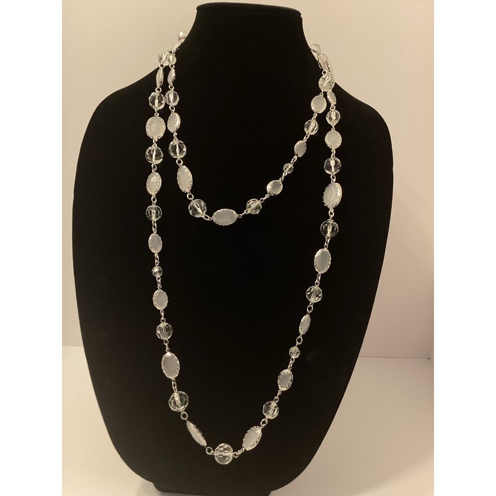Clear bead necklace